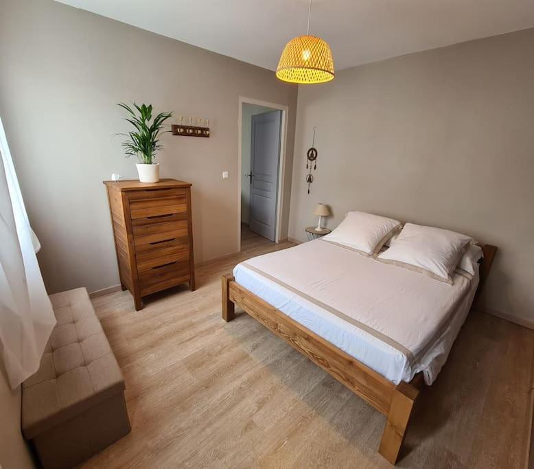 Dependance T3 Apartment Aumes ภายนอก รูปภาพ